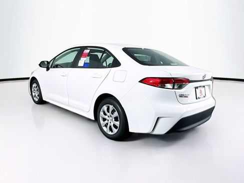 Used 2025 Toyota Corolla LE image 7