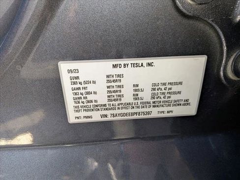 Used 2023 Tesla Model Y Long Range AWD/4WD image 25