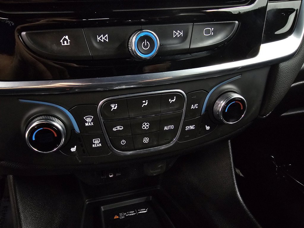 Used 2023 Chevrolet Traverse LT AWD/4WD image 18