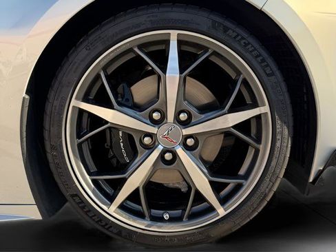 Used 2021 Chevrolet Corvette Stingray Premium Cpe w/ 3LT image 30