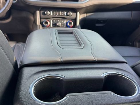 Used 2022 Chevrolet Tahoe LT w/ LT Signature Plus Package RWD image 9