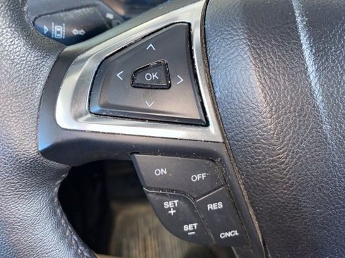 Used 2022 Ford Edge SEL w/ Convenience Package image 17