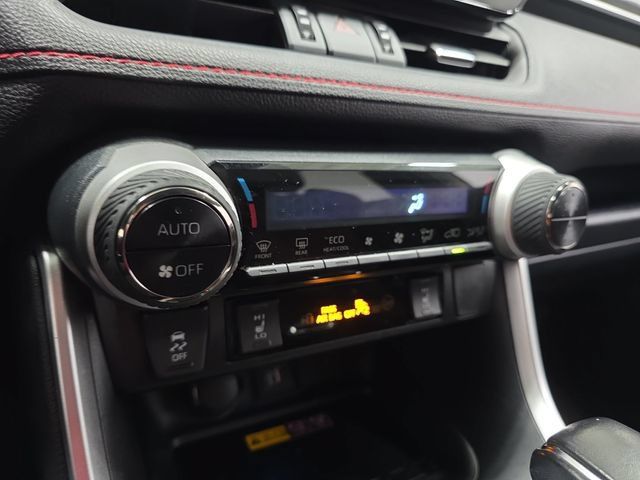 Certified 2025 Toyota RAV4 XSE w/ Weather Package AWD/4WD image 19