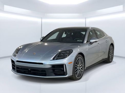New 2026 Porsche Panamera 4 image 1