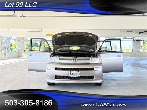 Used 2005 Scion xB FWD image 30