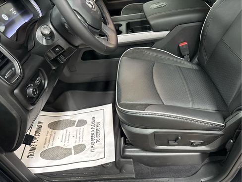 New 2026 RAM 2500 Laramie w/ Sport Appearance Package AWD/4WD image 40