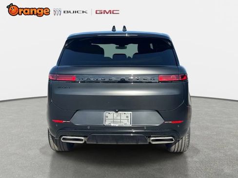 Used 2025 Land Rover Range Rover Sport Dynamic SE AWD/4WD image 4