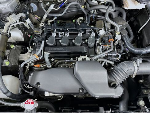 Used 2024 Honda CR-V LX image 31
