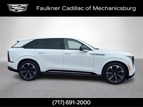 Certified 2025 Cadillac Escalade IQ Sport 1 w/ Smart Trailering package AWD/4WD image 4