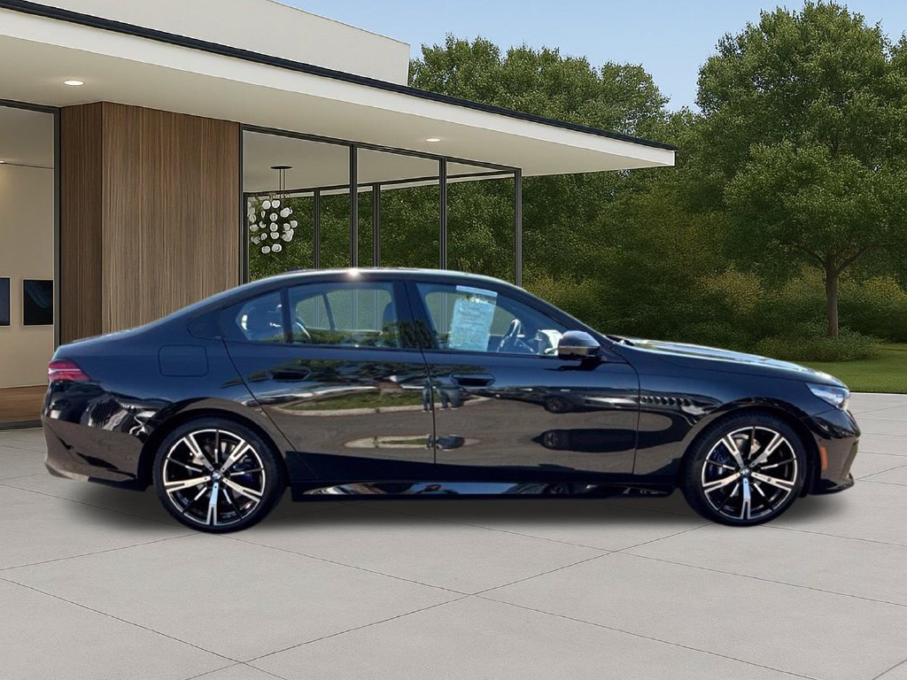Used 2026 BMW 530i w/ M Sport Package RWD image 7
