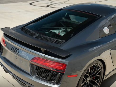 Used 2018 Audi R8 V10 RWD image 71