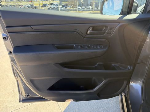 Used 2023 Honda Odyssey EX-L image 14
