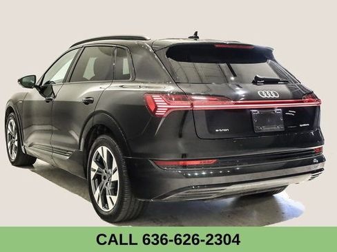 Used 2021 Audi e-tron Premium w/ Convenience Plus Package image 8