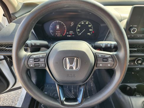 Certified 2024 Honda HR-V LX image 9