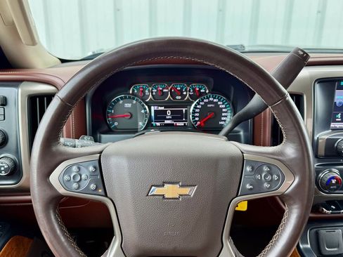 Used 2015 Chevrolet Silverado 2500 High Country w/ Duramax Plus Package AWD/4WD image 24