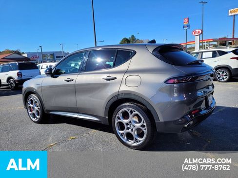 Used 2024 Alfa Romeo Tonale Veloce image 8