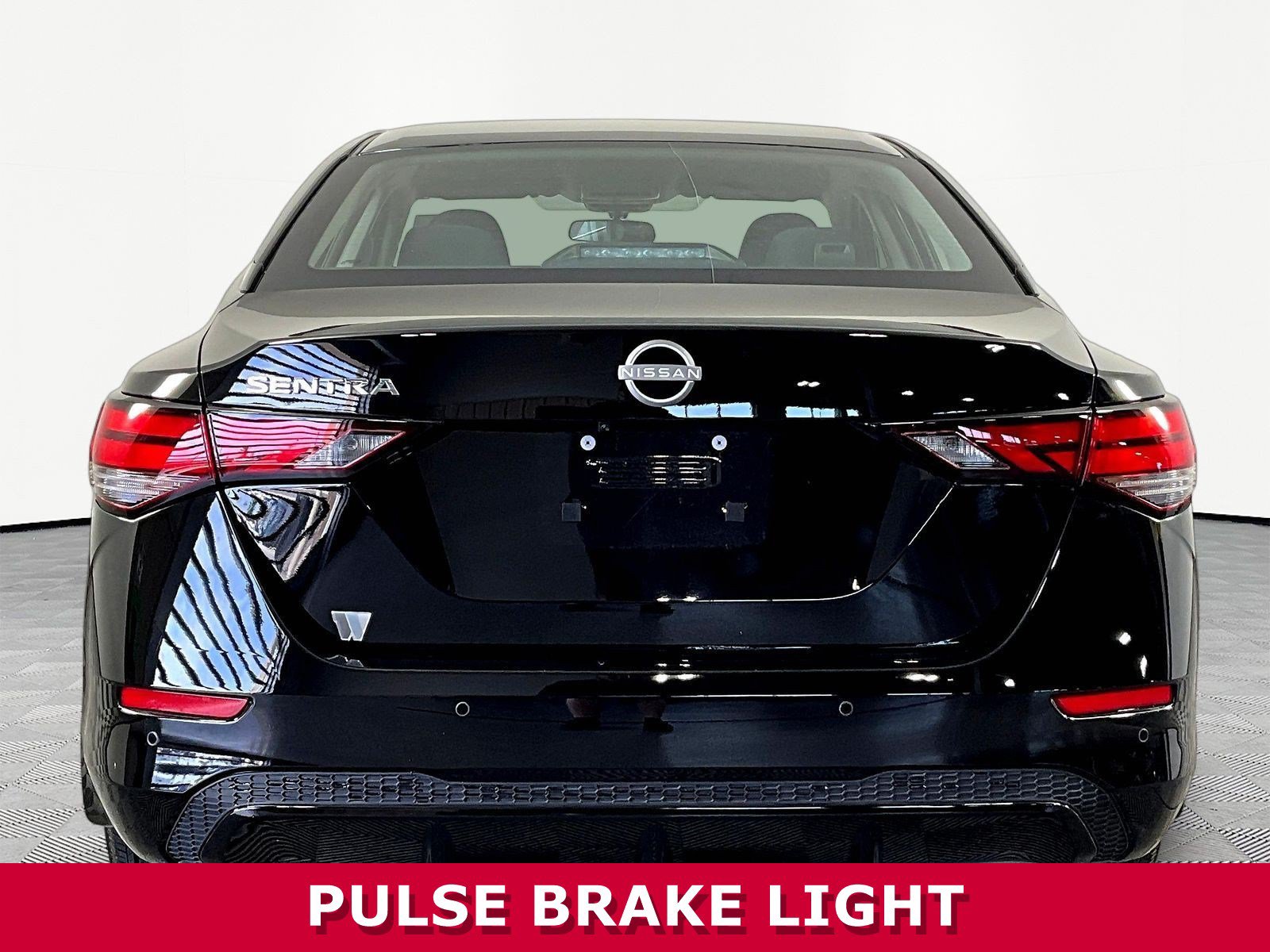 Used 2025 Nissan Sentra S FWD image 5