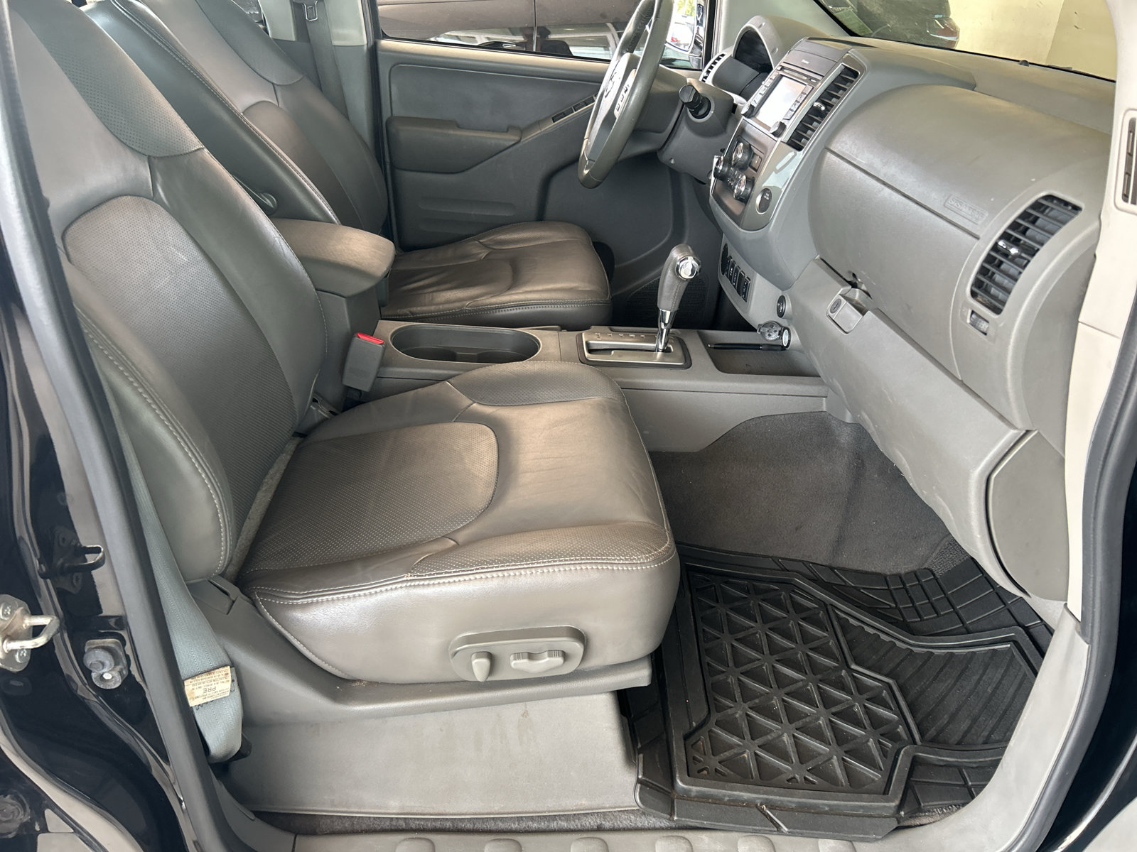 Used 2019 Nissan Frontier SL RWD image 17