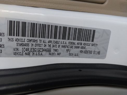 Used 2016 Jeep Grand Cherokee Limited RWD image 33