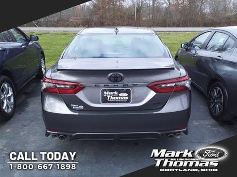 Used 2022 Toyota Camry XSE image 4