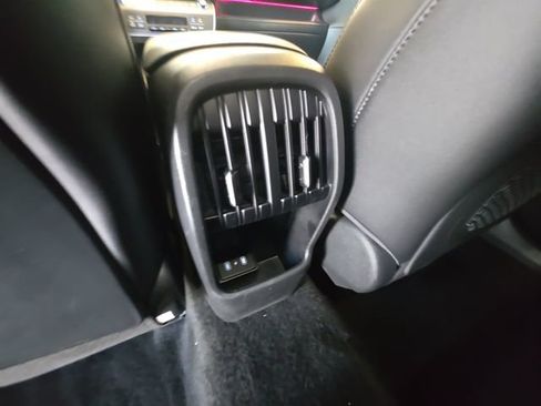 Used 2024 Hyundai Kona Limited AWD/4WD image 28