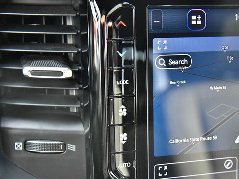 Used 2024 RAM 2500 Big Horn w/ Night Edition image 29