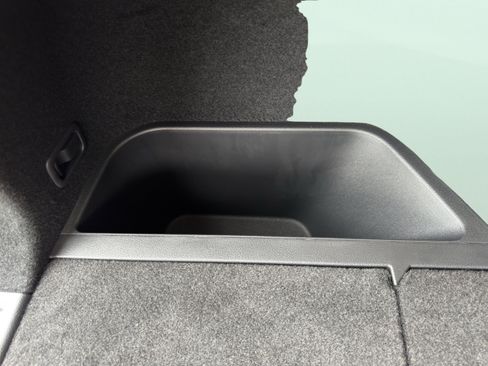 Used 2025 Nissan Ariya FWD image 44