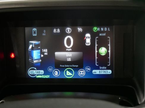 Used 2015 Chevrolet Volt w/ Enhanced Safety Package 1 FWD image 21