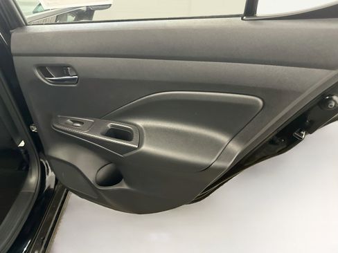 Used 2025 Nissan Versa SV FWD image 30