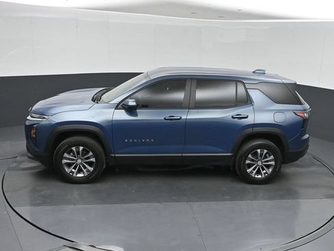 Used 2026 Chevrolet Equinox LT FWD image 37