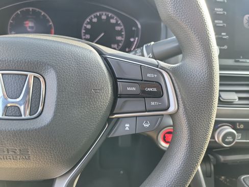 Used 2019 Honda Accord LX image 7