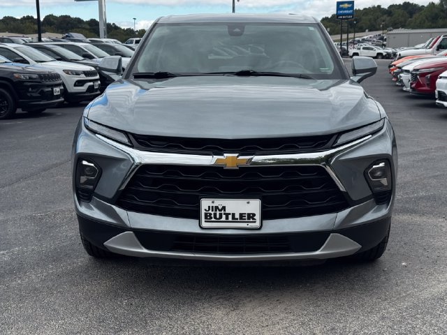 Used 2025 Chevrolet Blazer LT FWD image 11