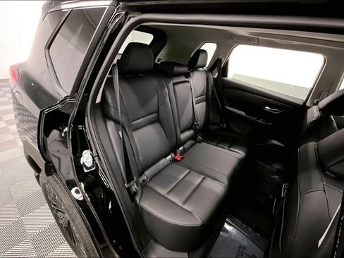 New 2026 Nissan Rogue SV FWD image 34