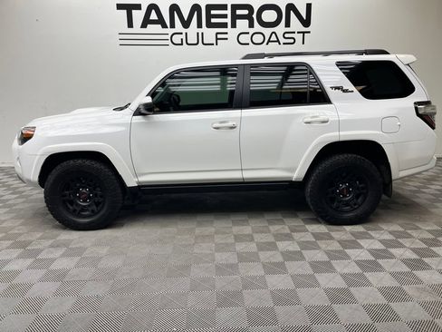 Used 2024 Toyota 4Runner TRD Off-Road AWD/4WD image 6