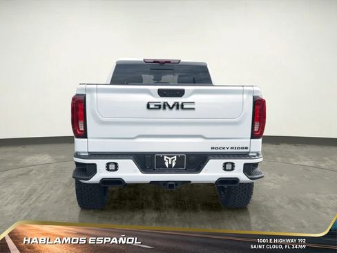 New 2025 GMC Sierra 1500 AT4 w/ AT4 Premium Package image 4