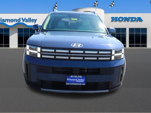 Used 2025 Hyundai Santa Fe SEL AWD/4WD image 2