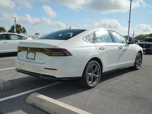 Used 2025 Honda Accord EX-L image 5