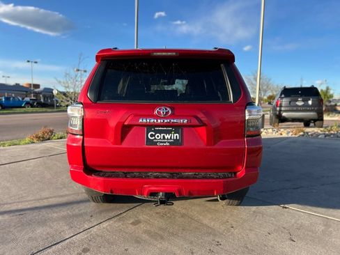 Used 2024 Toyota 4Runner SR5 Premium AWD/4WD image 8
