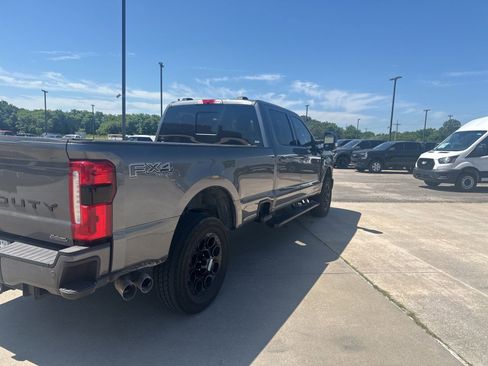 Used 2025 Ford F350 Lariat w/ Black Appearance Package AWD/4WD image 5