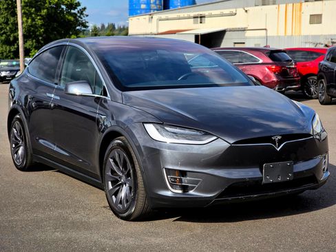 Used 2019 Tesla Model X 100D AWD/4WD image 1