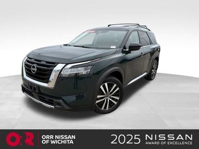 Used 2023 Nissan Pathfinder Platinum