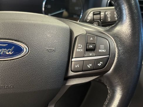 Used 2020 Ford Explorer XLT w/ Equipment Group 202A AWD/4WD image 12