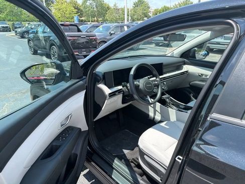 New 2026 Hyundai Tucson SE AWD/4WD image 9