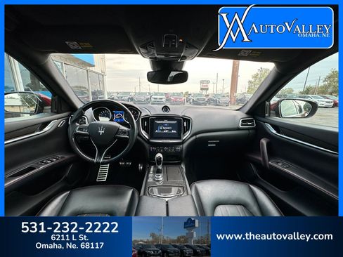 Used 2017 Maserati Ghibli S Q4 AWD/4WD image 31