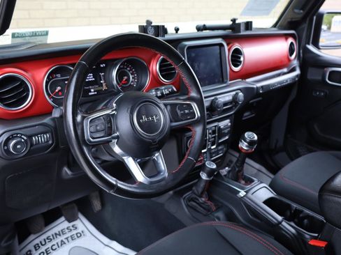 Used 2022 Jeep Wrangler Unlimited Rubicon AWD/4WD image 13