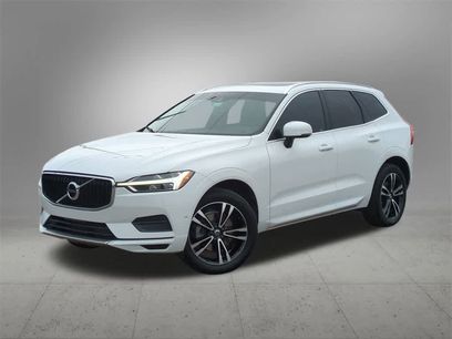 Used 2018 Volvo XC60 T5 Momentum w/ Vision Package