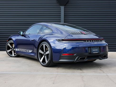 Used 2025 Porsche 911 Carrera T image 3