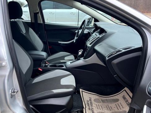 Used 2012 Ford Focus SE image 16