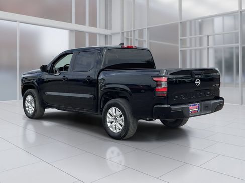 Used 2023 Nissan Frontier SV AWD/4WD image 4