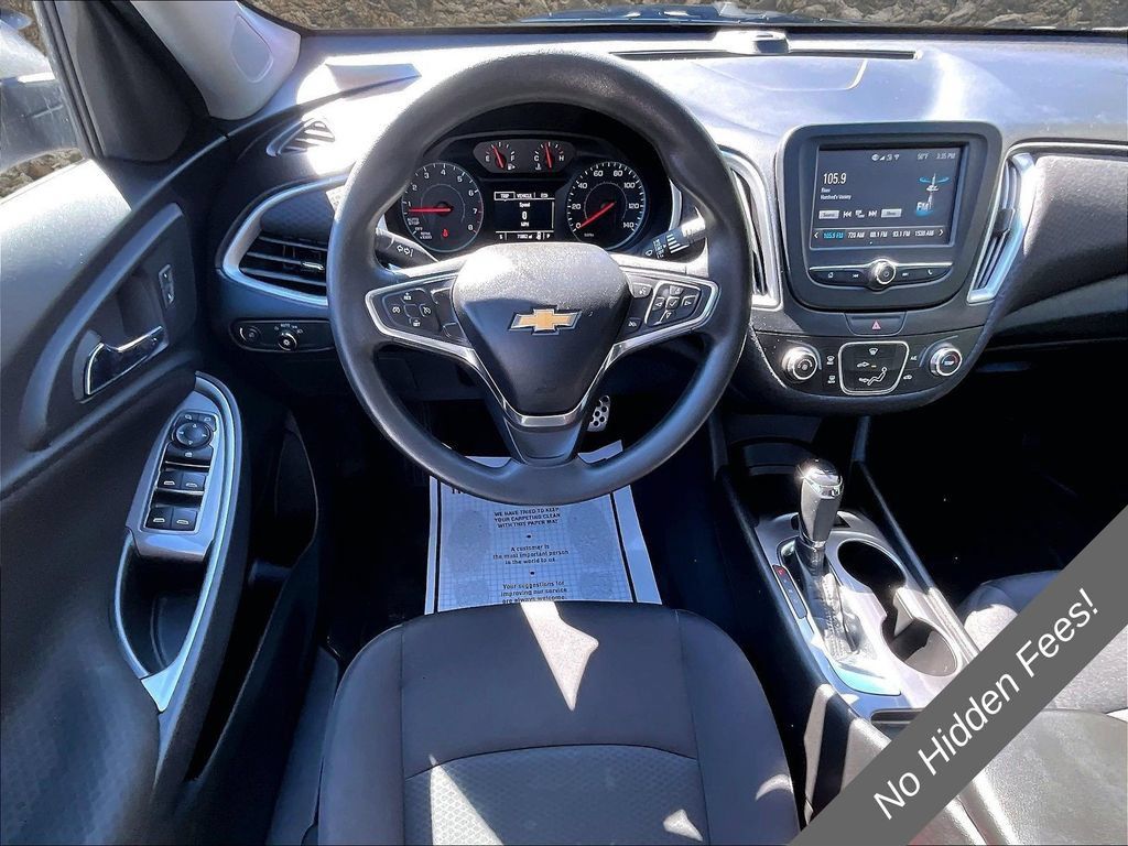 Used 2017 Chevrolet Malibu LS FWD image 5